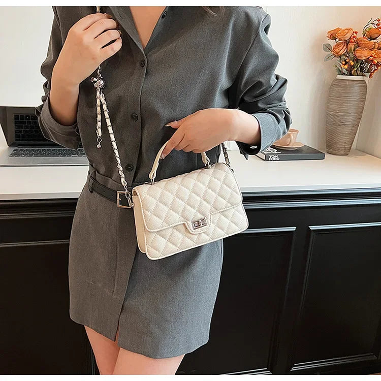 Small Square Lattice Chain Crossbody Bag Women's Shoulder Handbag Simple Handheld Underarm Bag Hot Sale Of The Season New Versat