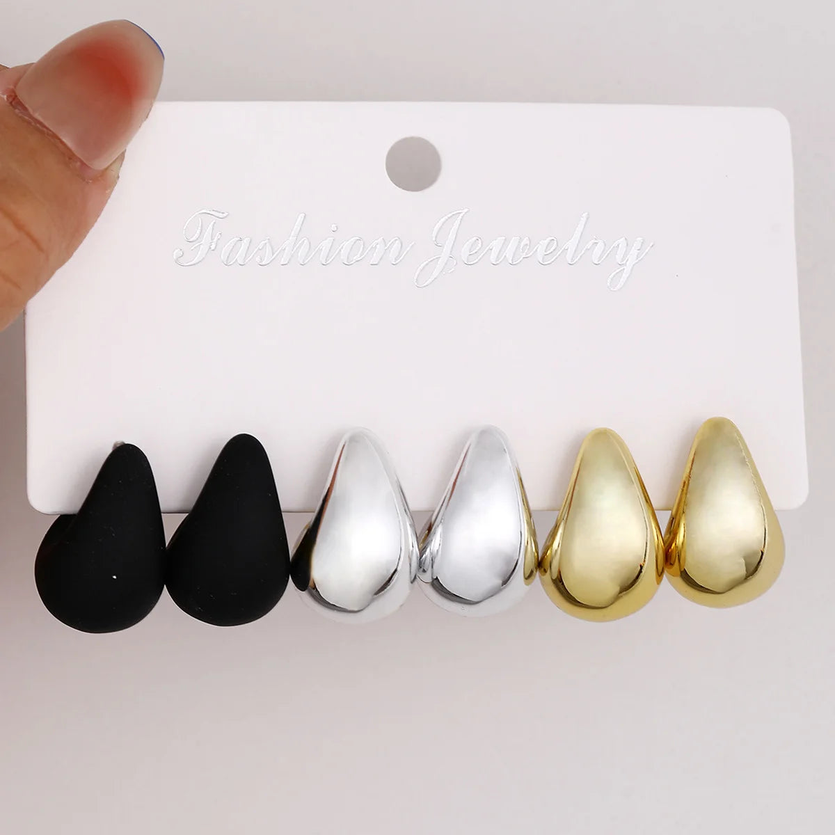 Vintage Elegant Teardrop Stud Earring Set Chic Simple Fashion Lightweight Earrings  for Women Daily Wear Party Jewelry Gift 2025