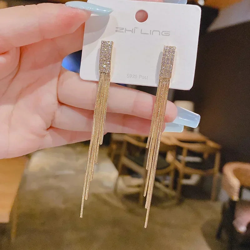 Elegant Black Lace Flower Stud 2025 Fashin Earrings for Women Girls Summer Style Party Wedding Exaggerated Black Earrings Gift