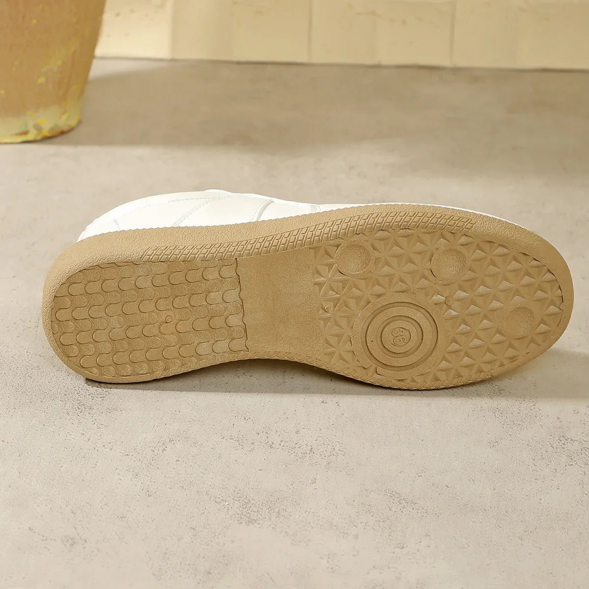 Women's Sporty Casual Shoes Soft Bottom Flat Bottom Retro Dequn Breathable Summer New Style Versatile White Sneakers