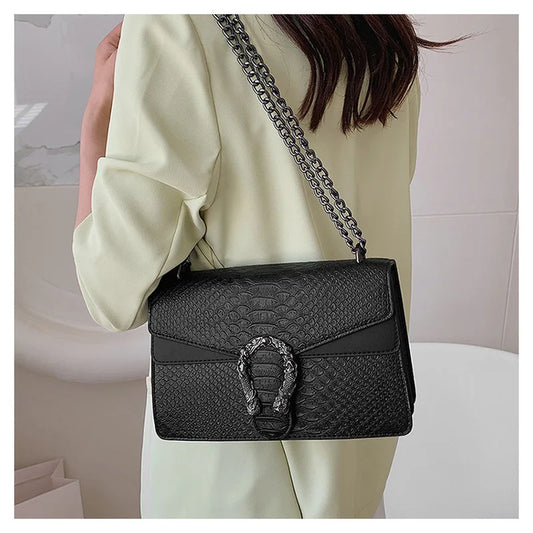 Retro Style Fashion Chain Shoulder Bag for Women Snake Pattern Crossbody Small Square Bag Trendy Accessory