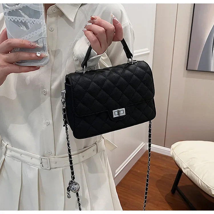 Small Square Lattice Chain Crossbody Bag Women's Shoulder Handbag Simple Handheld Underarm Bag Hot Sale Of The Season New Versat