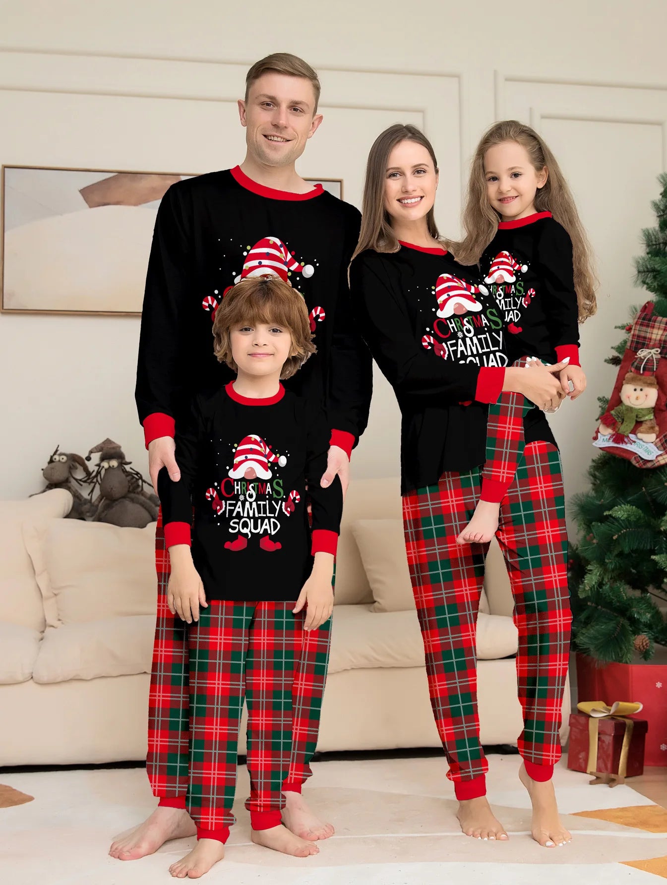 Christmas Family Outfit Mom Daughter Dad Son Family Matching Pyjamas Set Soft long sleeved pyjamas Cute baby and dog jumpsuit