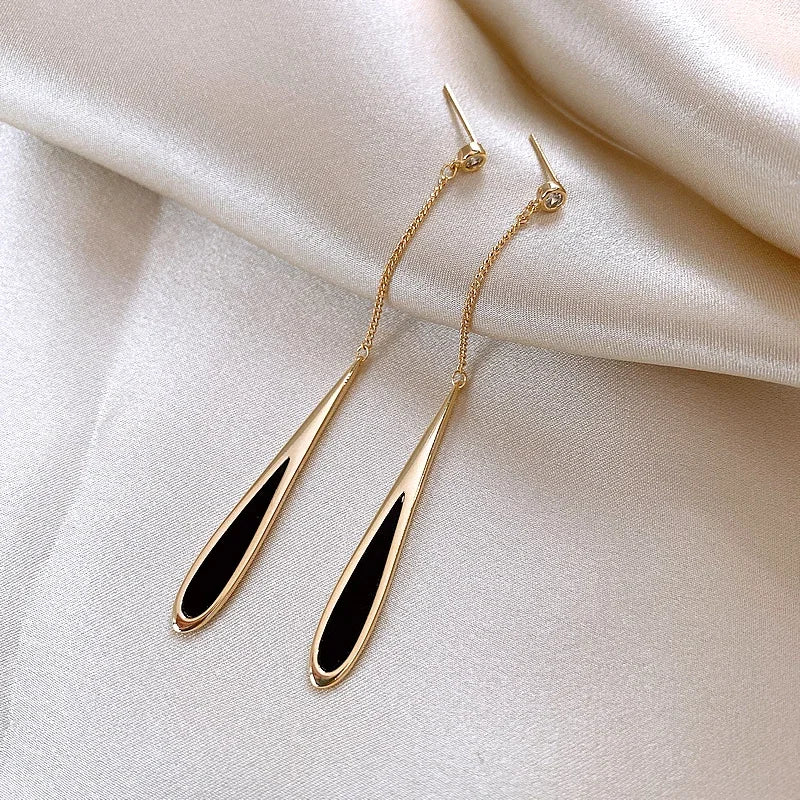 European and American Black Drop Tassel Long Earrings 2025 New Fashion Party Luxury Accessories For Womens Temperament Jewelry