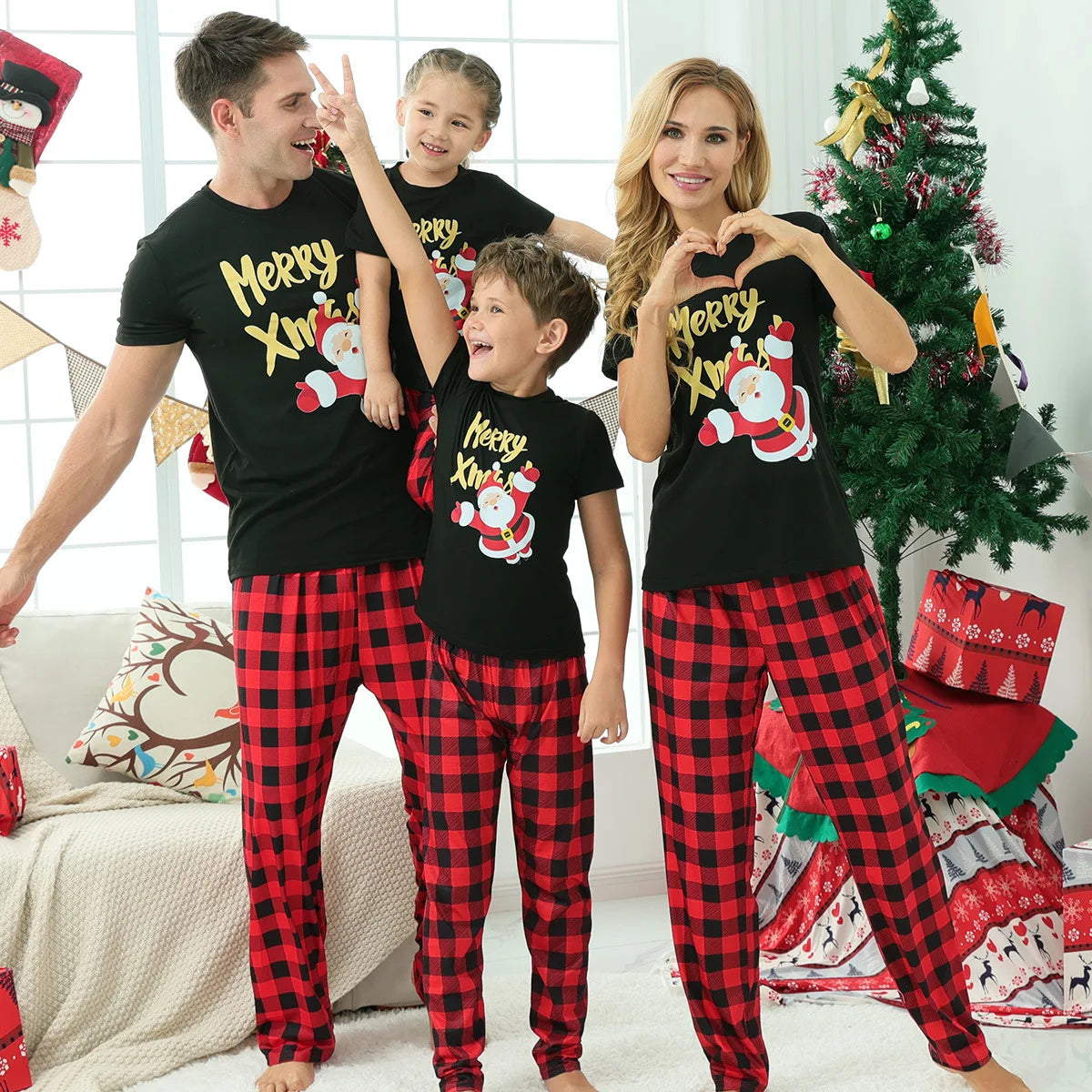 Merry Xmas Pjs Family Matching Outfits Santa Claus Print Mom Dad Kids Clothing Set Sleepwear Baby&Dog Romper Christmas Pajamas
