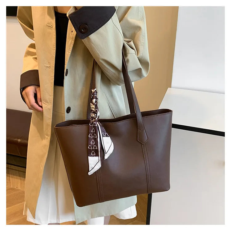Women's Bag New Summer Black Handbag Large Capacity Shoulder Bag Niche Commuter Woman Bag Tote Bags Women Handbags bolsa