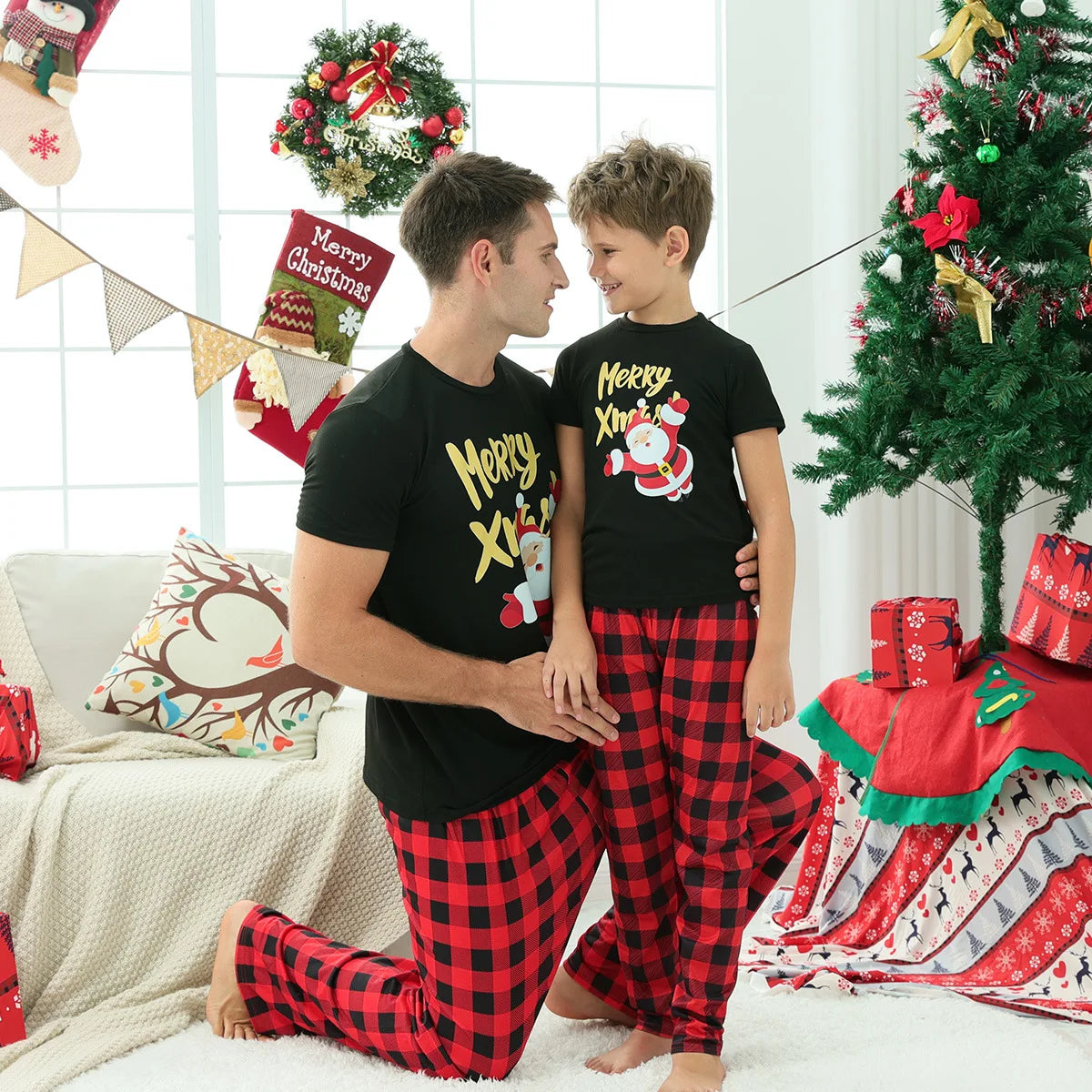 Merry Xmas Pjs Family Matching Outfits Santa Claus Print Mom Dad Kids Clothing Set Sleepwear Baby&Dog Romper Christmas Pajamas