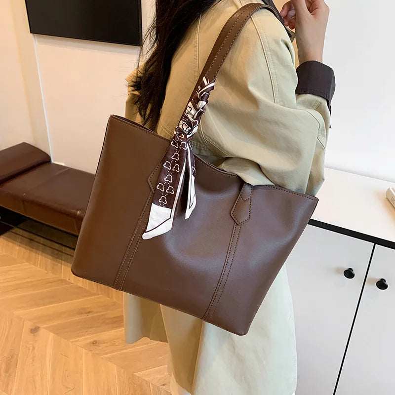 Women's Bag New Summer Black Handbag Large Capacity Shoulder Bag Niche Commuter Woman Bag Tote Bags Women Handbags bolsa