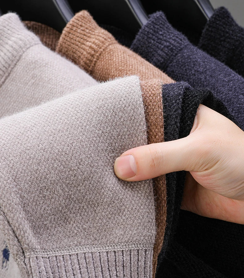 Luxury Brand Men's O-Neck Sweater Autumn/Winter New Item Exquisite Velvet Embroidered Thick Pullover Knitwear Top Men's Clothing