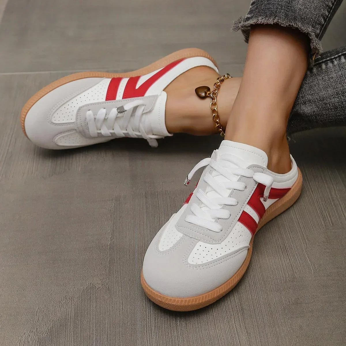 Women Mules Shoes Sports Round Toe Flat Female Footwear Casual Sneakers Clogs Platform Summer Slip on Creeper Baotou Slippers