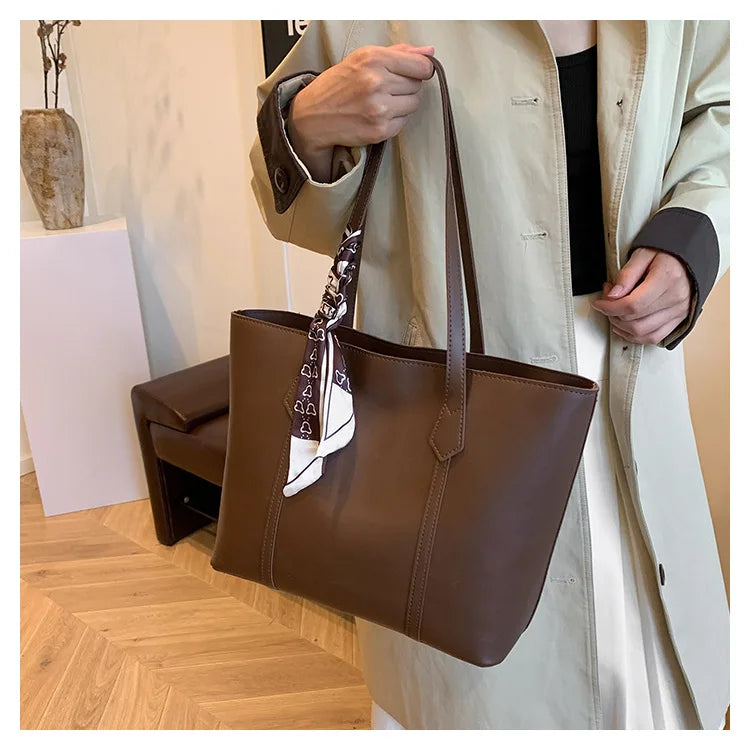 Women's Bag New Summer Black Handbag Large Capacity Shoulder Bag Niche Commuter Woman Bag Tote Bags Women Handbags bolsa