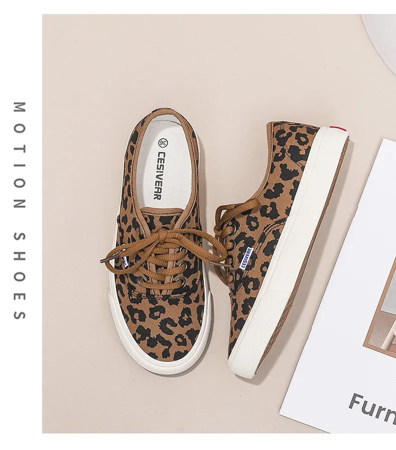 Retro Fashionable Canvas Shoes for Women Student Sports Casual Leopard Print Slip-On Sneakers Comfortable Cotton Lined Shoes