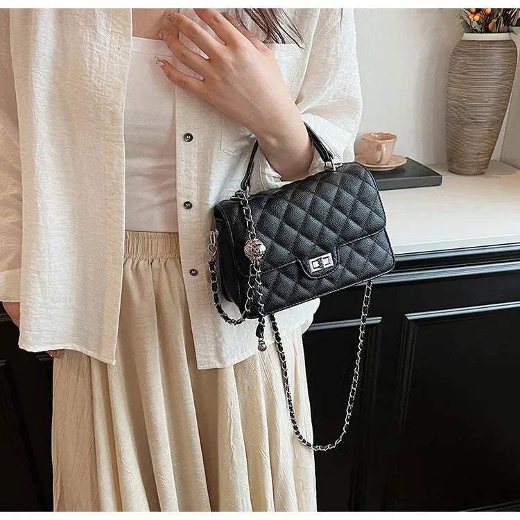 Small Square Lattice Chain Crossbody Bag Women's Shoulder Handbag Simple Handheld Underarm Bag Hot Sale Of The Season New Versat