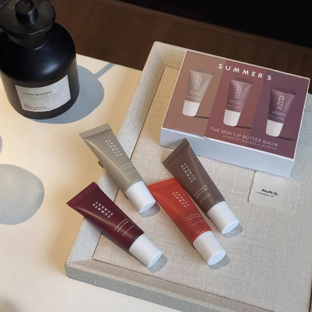 4-piece Lip Gloss Set Complete, Exquisite, Practical, Comfortable, Moisturizing, Natural, Portable Makeup Set