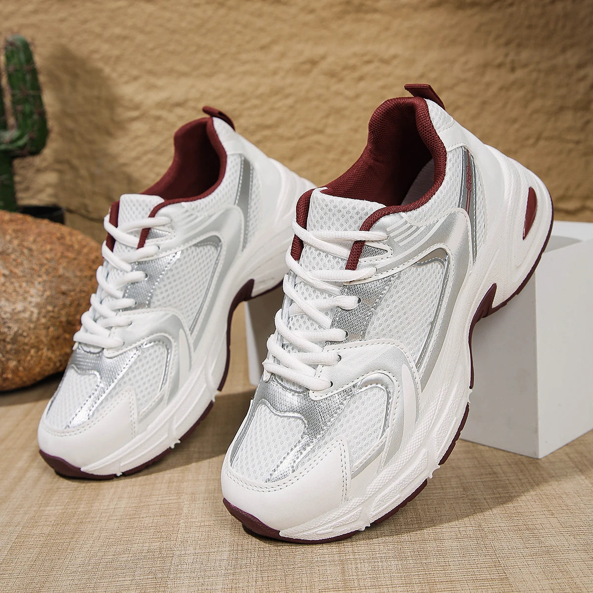 New Running Shoes Men's Breathable Sneakers Summer Light Mesh Air Cushion Women's Sneakers Outdoor Lace-up Training Shoes