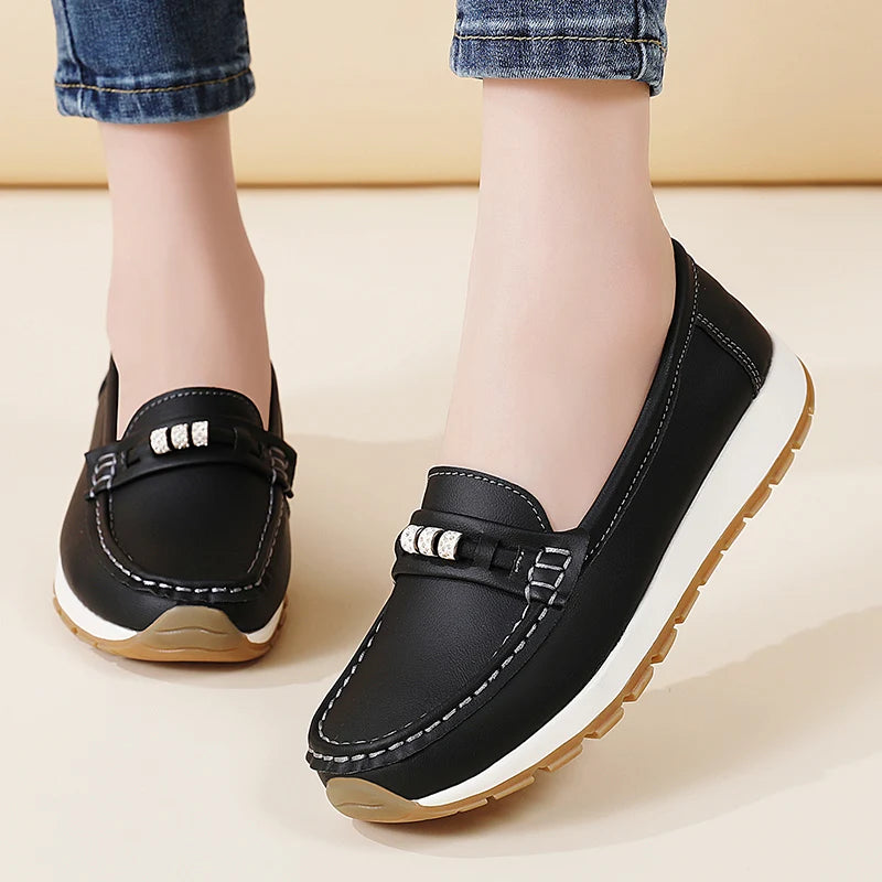 Women's casual flat shoes, 100 genuine leather shoes, lightweight spring and summer loafers, walking mom shoes