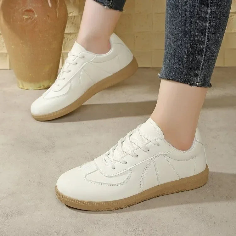 Women's Sporty Casual Shoes Soft Bottom Flat Bottom Retro Dequn Breathable Summer New Style Versatile White Sneakers