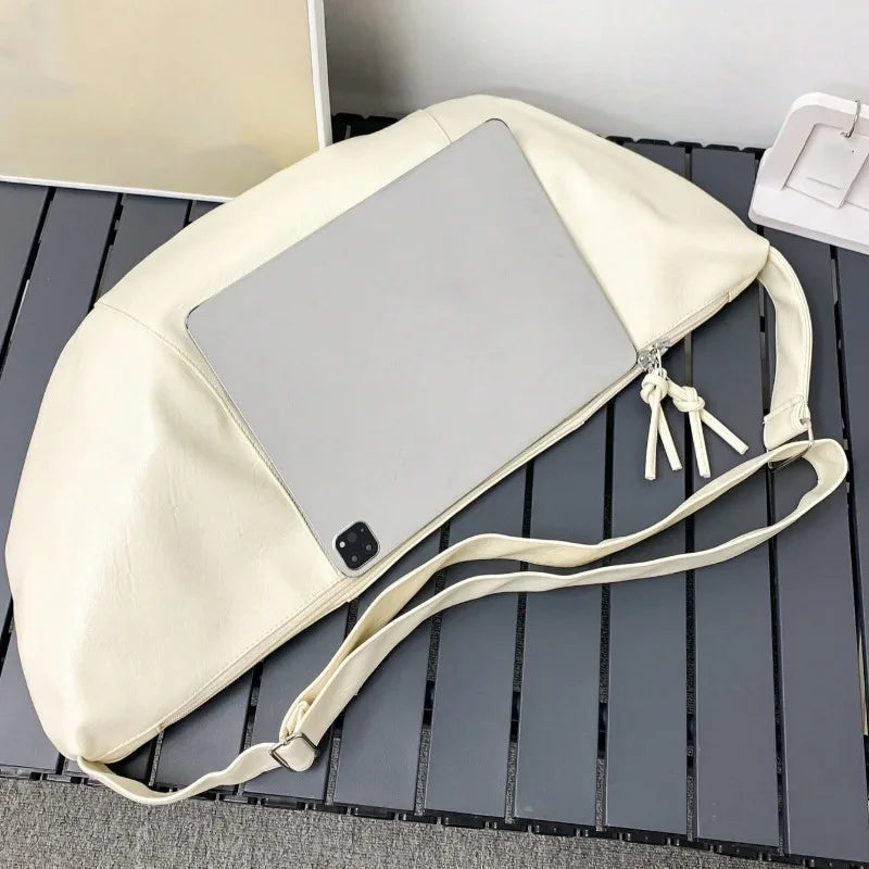 Stylish Dumpling Shaped PU Crossbody Bag for Men, Suitable for Casual Outings and Large Capacity Needs