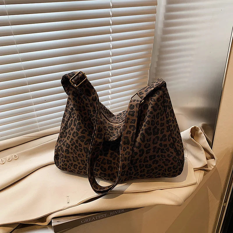 Trendy Casual Soft Textile Women's Shoulder Bag Large Capacity Leopard Print Female Retro Crossbody Bag For Commute Outings