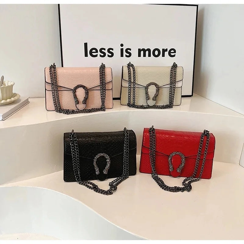 Retro Style Fashion Chain Shoulder Bag for Women Snake Pattern Crossbody Small Square Bag Trendy Accessory