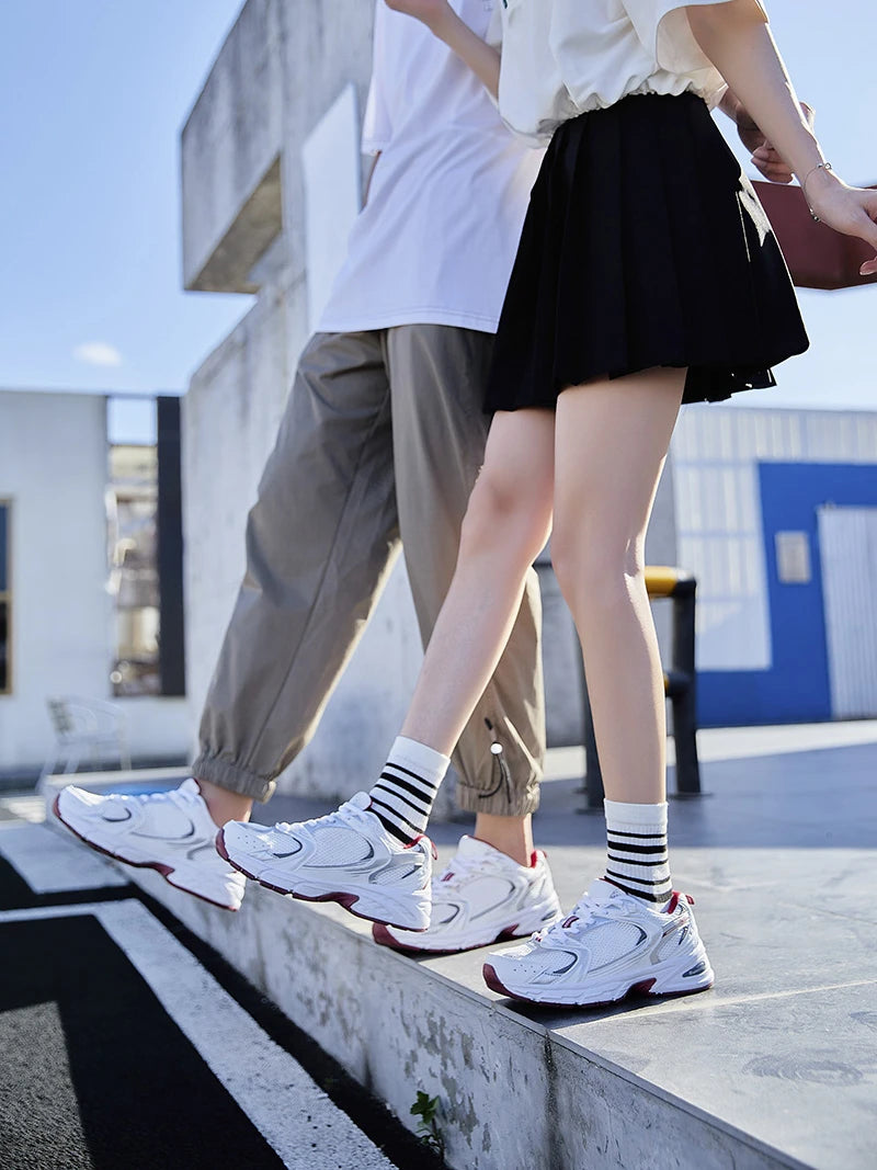 New Running Shoes Men's Breathable Sneakers Summer Light Mesh Air Cushion Women's Sneakers Outdoor Lace-up Training Shoes