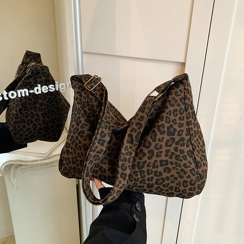 Trendy Casual Soft Textile Women's Shoulder Bag Large Capacity Leopard Print Female Retro Crossbody Bag For Commute Outings