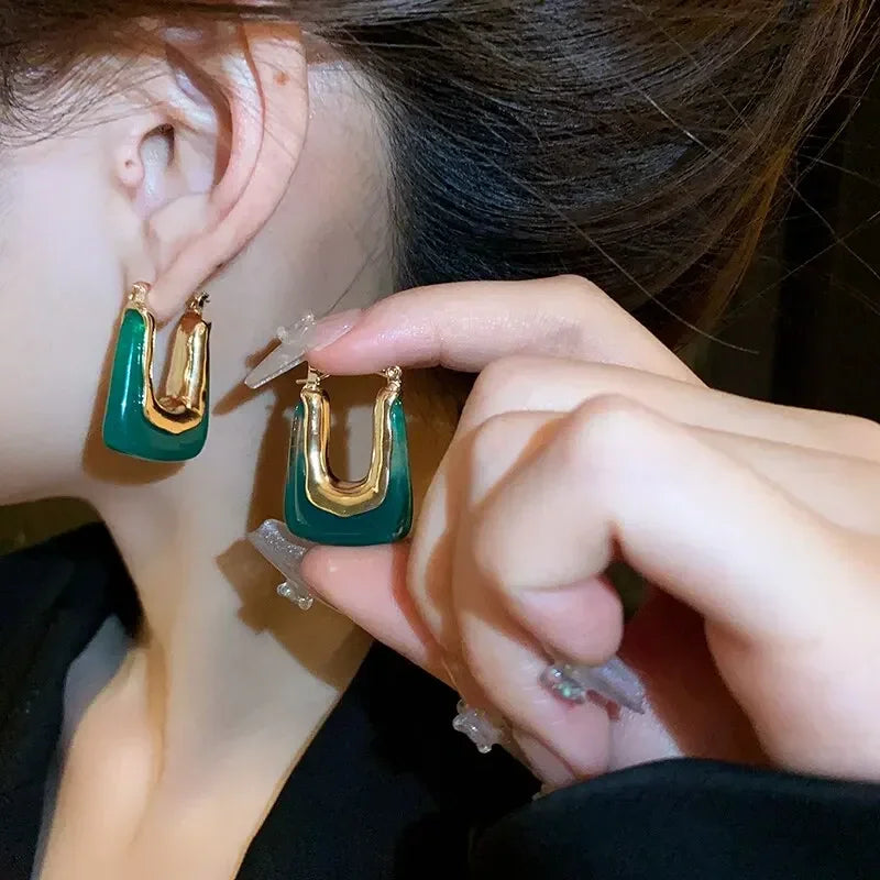 Green Vintage U Shaped Resin Earrings for Women Girls Geometric Irregular Stud Earrings 2025 New Trendy Party Ear Jewelry Gift