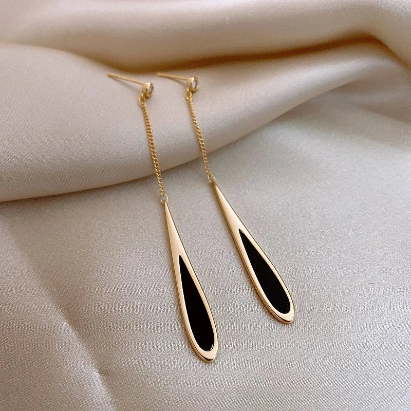 European and American Black Drop Tassel Long Earrings 2025 New Fashion Party Luxury Accessories For Womens Temperament Jewelry