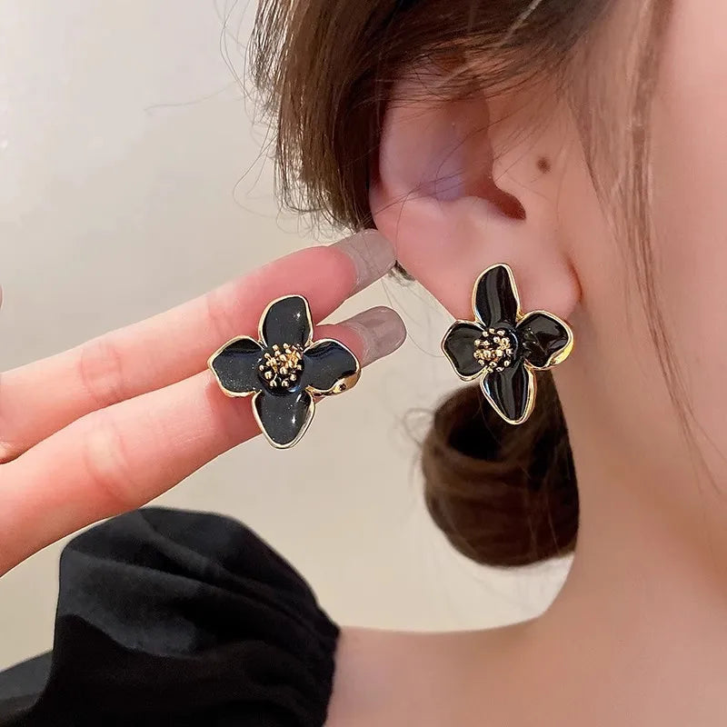 Hibiscus Dropped Glaze Flower Stud Earrings for Women Girl French Vintage 2025 Fashion Korean Wedding Romantic Jewelry Gifts