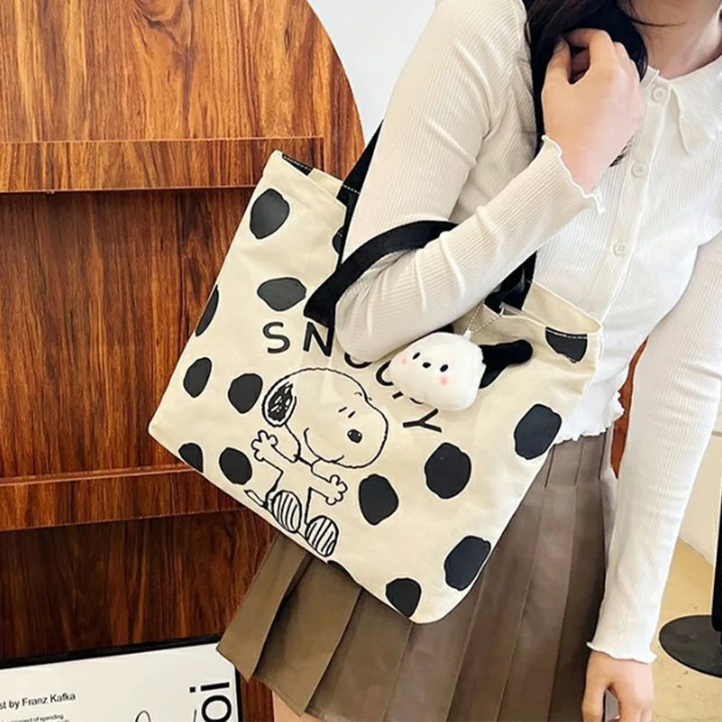 MINISO Snoopy Canvas Bag Women's Large Capacity Bag Fashion Cartoon Handbag Multi-purpose Shoulder Tote Bag With Hanging