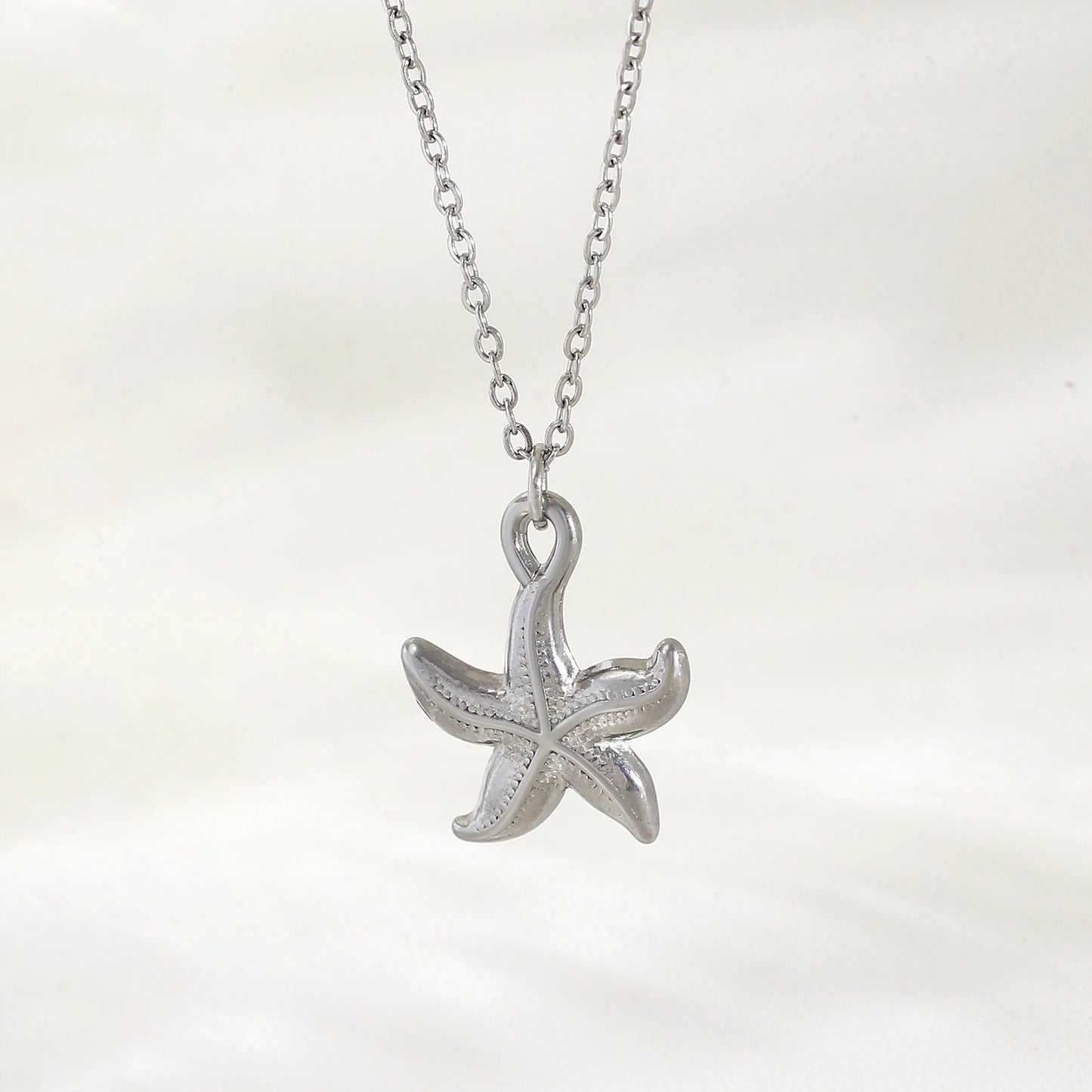 Summer Women's Starfish Conch Shell Necklace Fashion Stainless Steel Gold/Silver Color Crab Turtle Choker Beach Jewelry Gifts