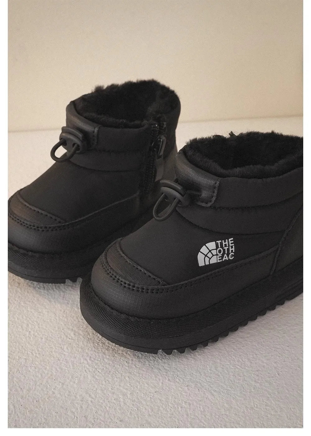 Children's Snow Boots Winter Boys Plush Thicken Platform Cotton Shoes Comfortable Girls Warm Waterproof Fashion Warm Plush Shoes
