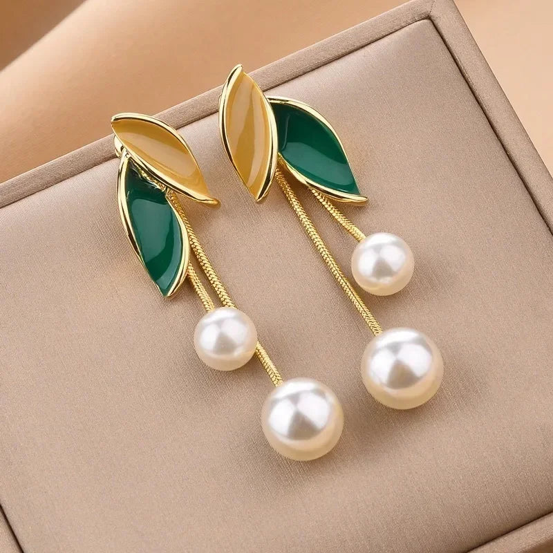 2025 Y2K Boho Celestial Pearl Leaf Tassel Earrings for Women Elegant Delicate Minimalist Party Jewelry Luxury Gifts