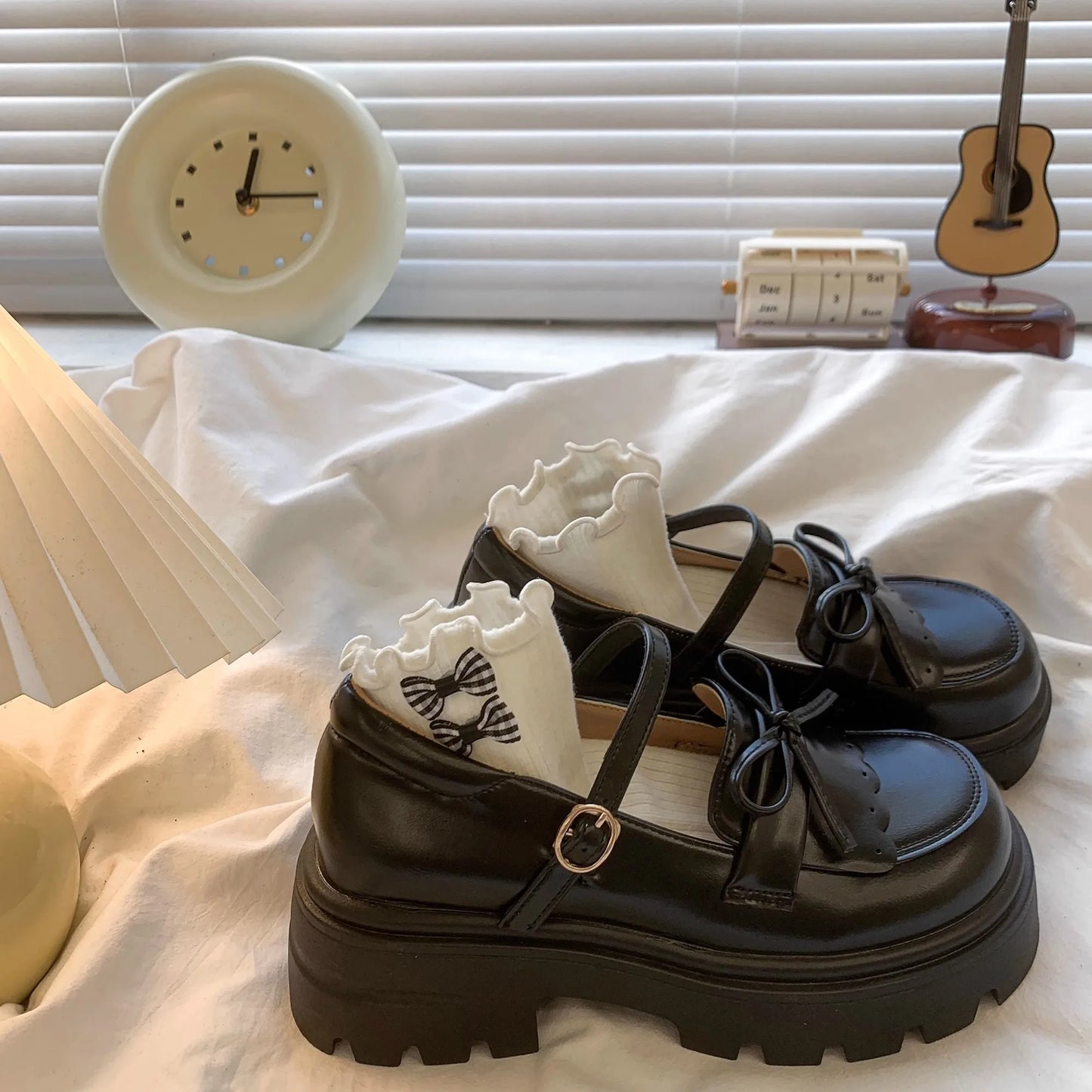 Kids Shoes Black Leather Mary Janes Girls Shoes Bow Thick Sole Casual Party Shoes Toddler Little Girls Fashion Footwear Shoes