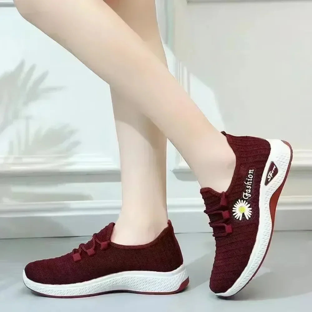 Fashionable Sports Shoes for Women, Thick and Breathable Soft Soled Mesh, Lightweight Casual Shoes, Trendy Coconut Shoes