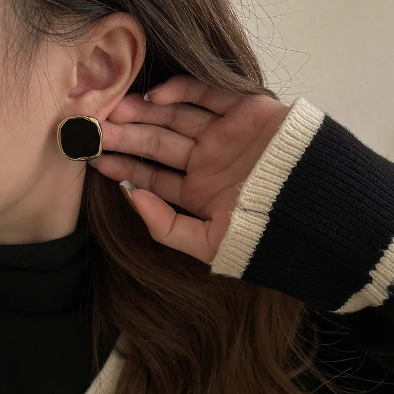Square Black Color Korean Style Stud Earrings for Women 2025 New Fashion Metal Geometric Temperament Earring  Jewelry Gifts