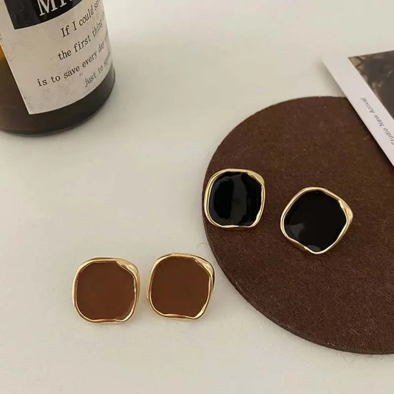 Square Black Color Korean Style Stud Earrings for Women 2025 New Fashion Metal Geometric Temperament Earring  Jewelry Gifts