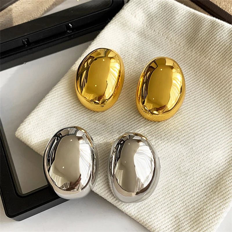 Hollow Oval Stud Earrings for Women Exquiste Metal Smooth Small Earrings OL Style Earrings 2025 new aretes de mujer