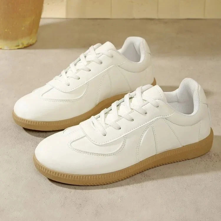 Women's Sporty Casual Shoes Soft Bottom Flat Bottom Retro Dequn Breathable Summer New Style Versatile White Sneakers