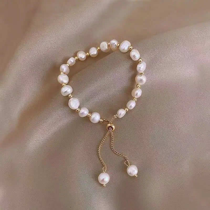 2025 New Arrival Retro Light Luxury Elegant Zircon Circle Pearl Bracelet For Women Fashion Sweet Crystal Jewelry Party Gifts