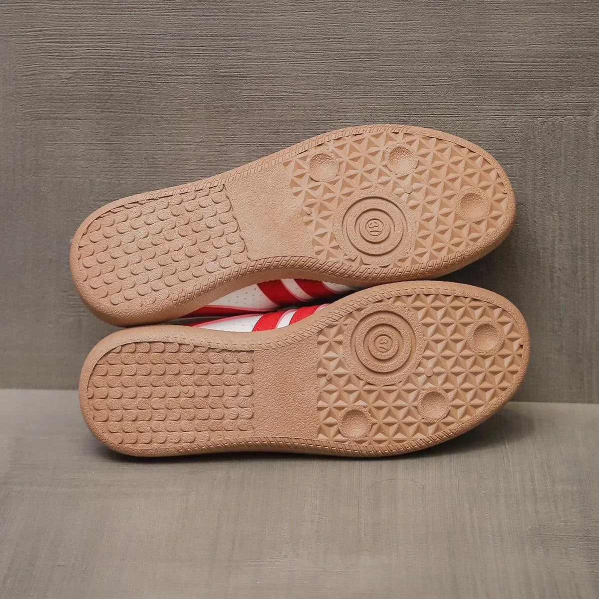 Women Mules Shoes Sports Round Toe Flat Female Footwear Casual Sneakers Clogs Platform Summer Slip on Creeper Baotou Slippers