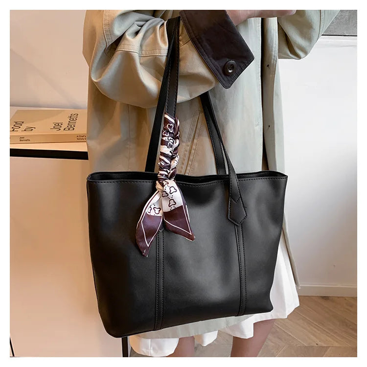 Women's Bag New Summer Black Handbag Large Capacity Shoulder Bag Niche Commuter Woman Bag Tote Bags Women Handbags bolsa