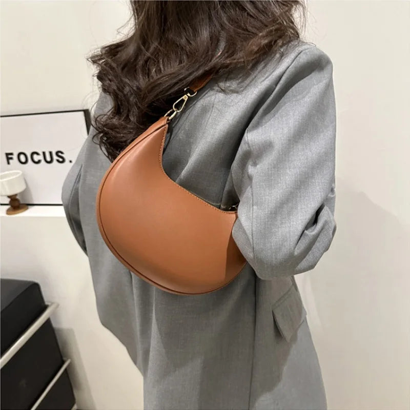 New Fashionable High-end Moon-shaped Baseball Bag Showing Luxury Women's Single Shoulder Bag Elegant lady Handbags bolso mujer