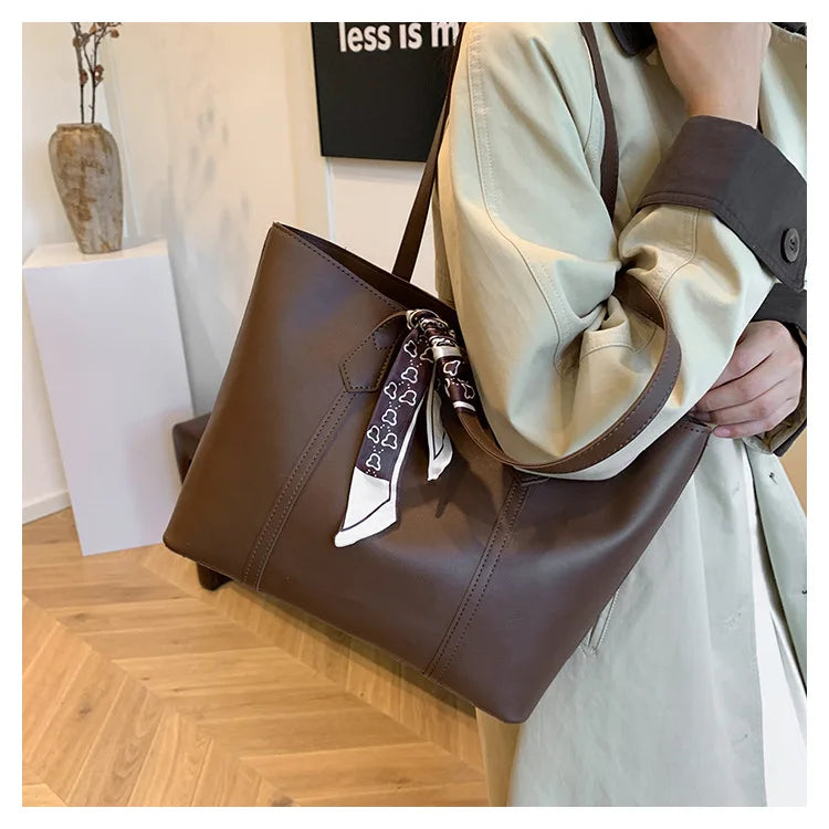 Women's Bag New Summer Black Handbag Large Capacity Shoulder Bag Niche Commuter Woman Bag Tote Bags Women Handbags bolsa