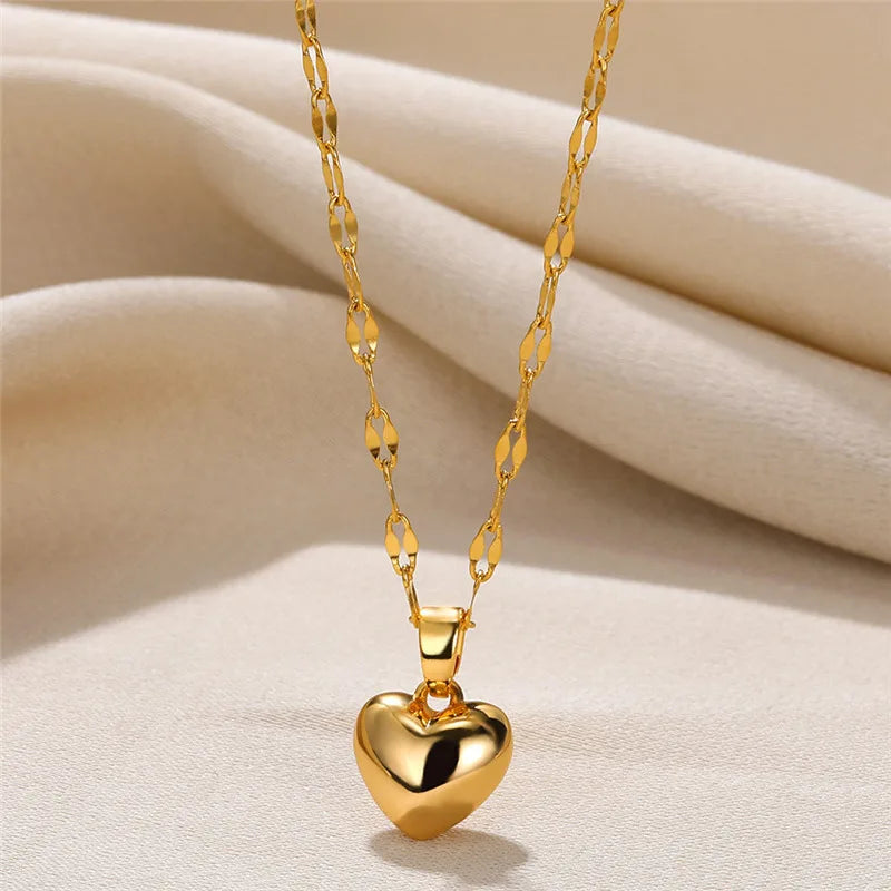 Stainless Steel Love Heart Necklace For Women 2025 New Trendy Lip Chain Simple Pendant Necklace Jewelry Gift