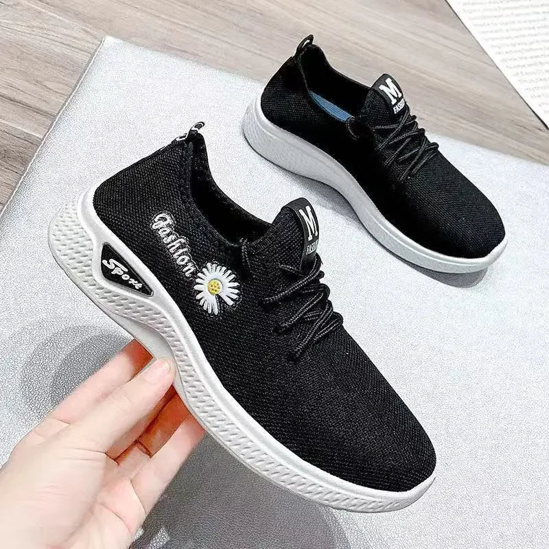 Fashionable Sports Shoes for Women, Thick and Breathable Soft Soled Mesh, Lightweight Casual Shoes, Trendy Coconut Shoes
