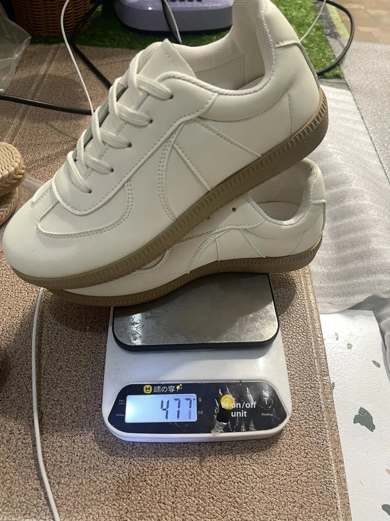 Women's Sporty Casual Shoes Soft Bottom Flat Bottom Retro Dequn Breathable Summer New Style Versatile White Sneakers