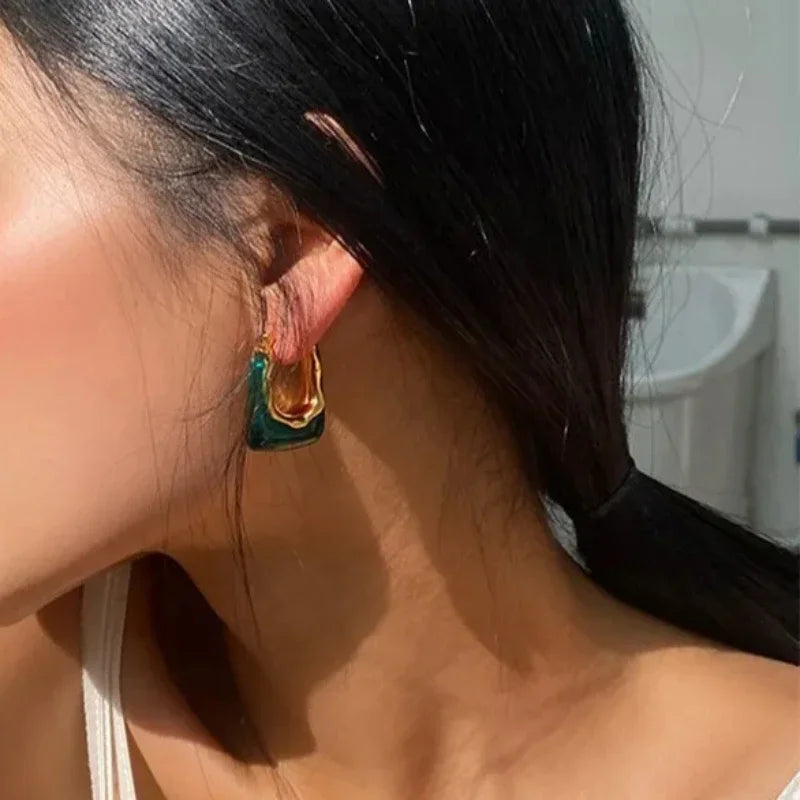 Green Vintage U Shaped Resin Earrings for Women Girls Geometric Irregular Stud Earrings 2025 New Trendy Party Ear Jewelry Gift