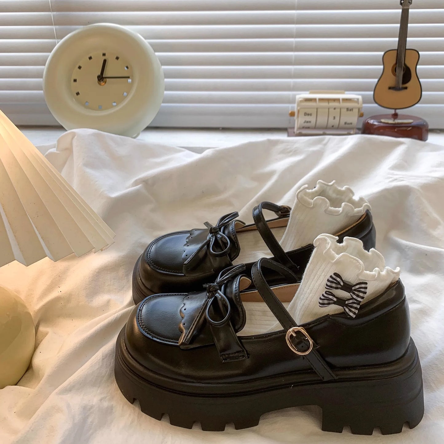 Kids Shoes Black Leather Mary Janes Girls Shoes Bow Thick Sole Casual Party Shoes Toddler Little Girls Fashion Footwear Shoes